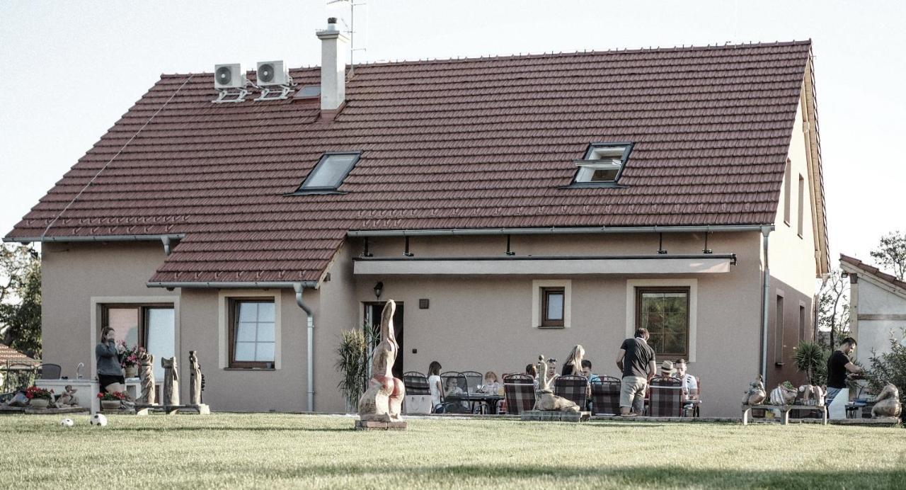 Penzion U Hrncire Hnanice  Exterior photo