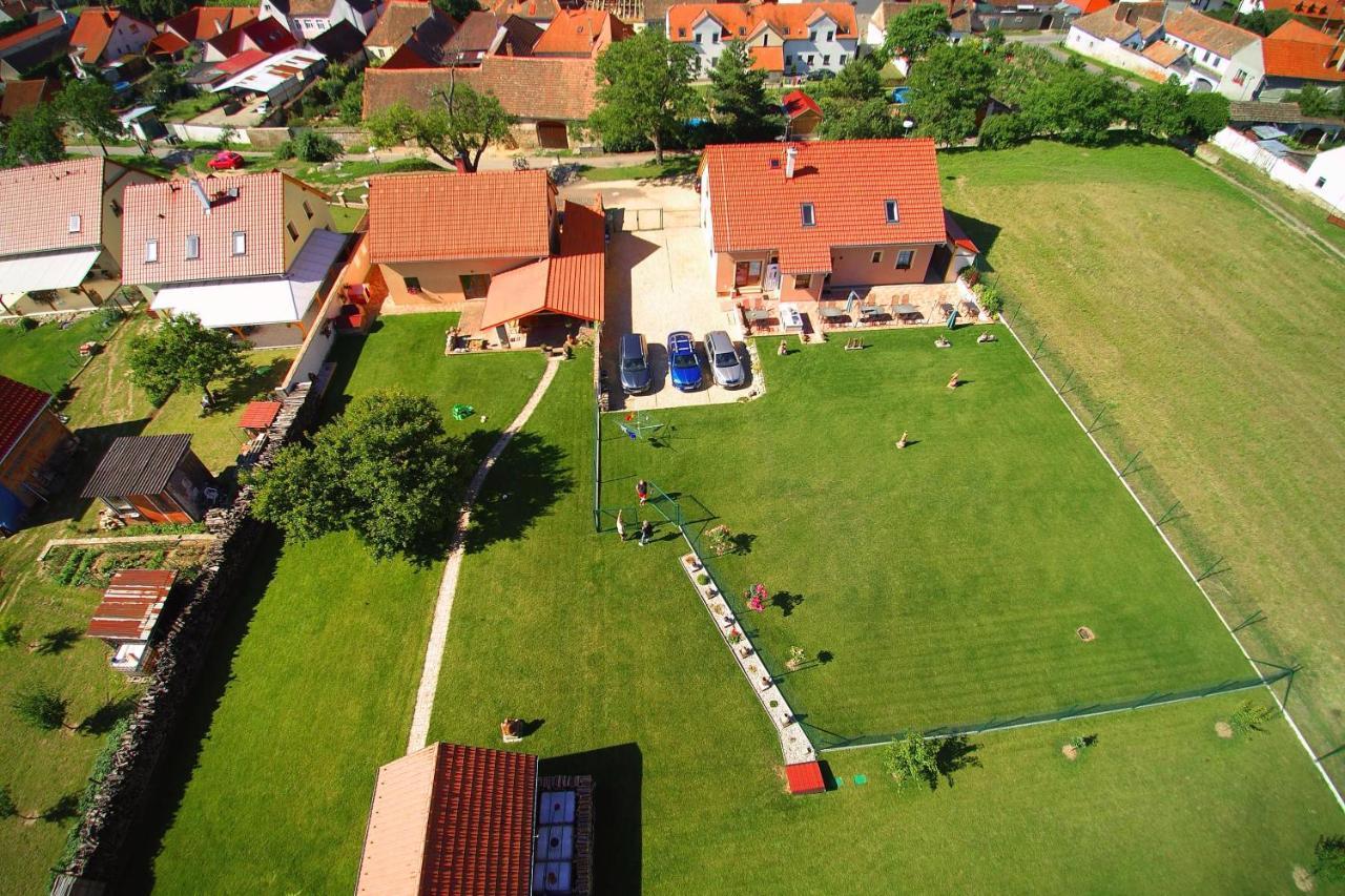 Penzion U Hrncire Hnanice  Exterior photo