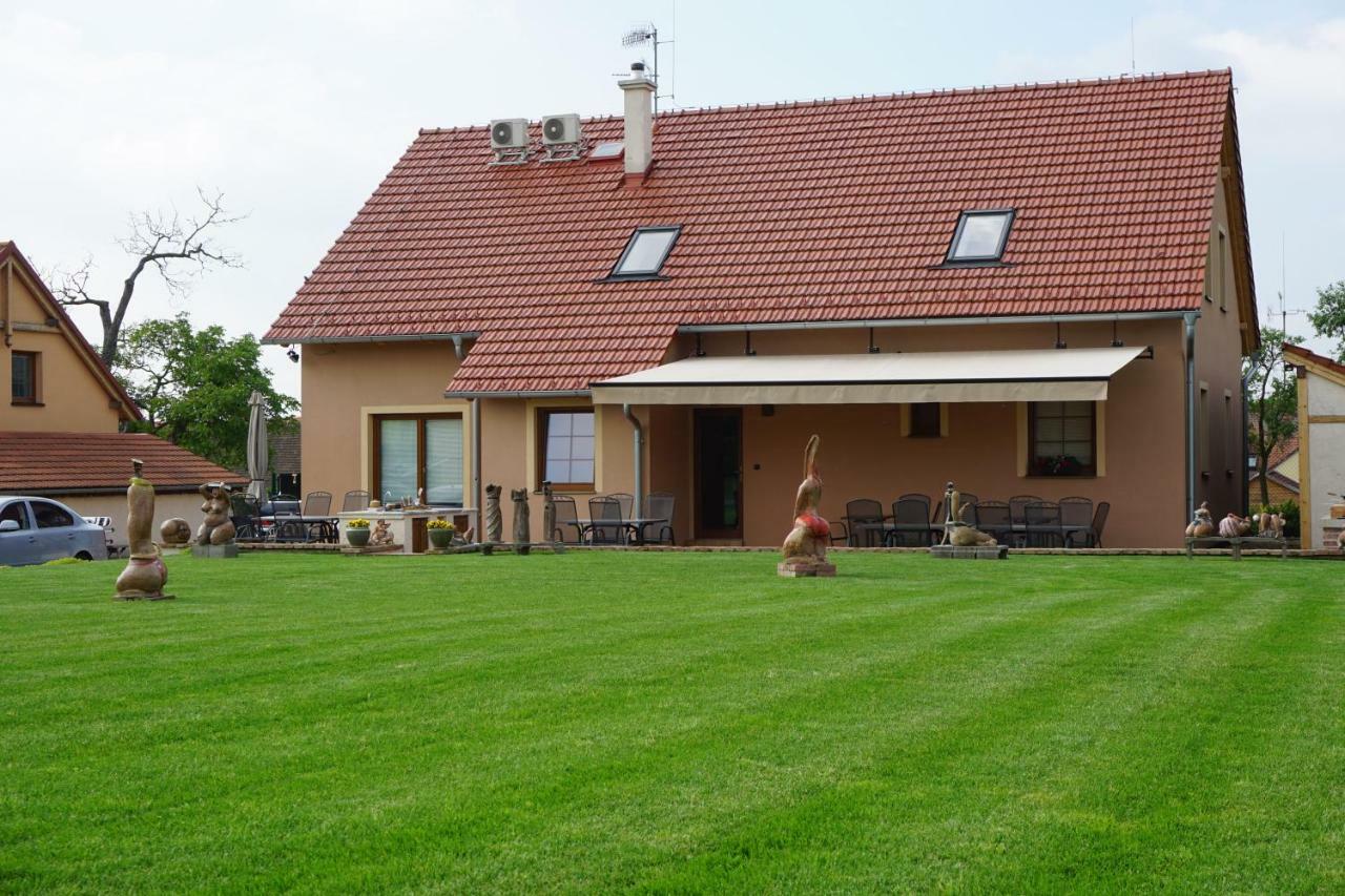 Penzion U Hrncire Hnanice  Exterior photo